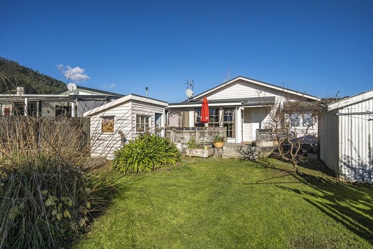 Photo of property in 21 Motueka Street, Nelson South, Nelson, 7010