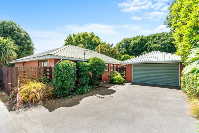 Photo of property in 7d Ludecke Place, Sockburn, Christchurch, 8042