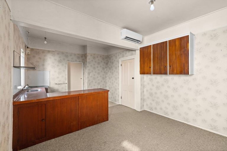 Photo of property in 17 Fitzroy Road, Bluff Hill, Napier, 4110