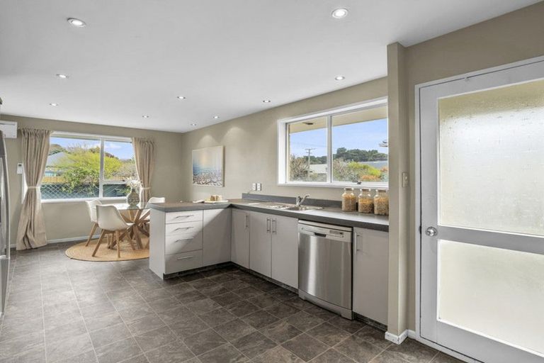 Photo of property in 129 Lonsdale Street, New Brighton, Christchurch, 8083