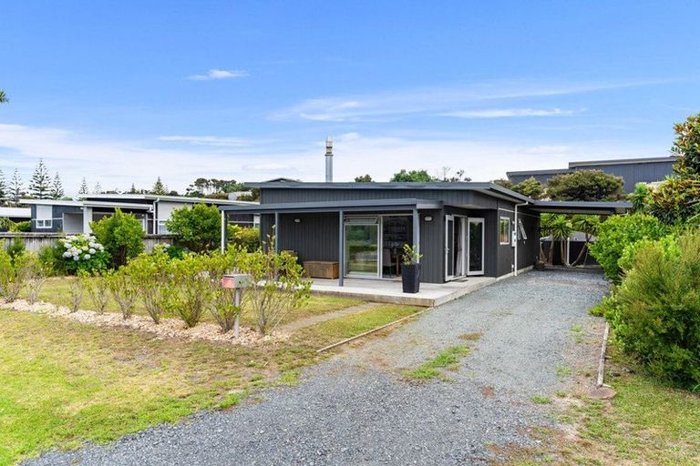 Photo of property in 19 Seabreeze Road, Mangawhai Heads, Mangawhai, 0505