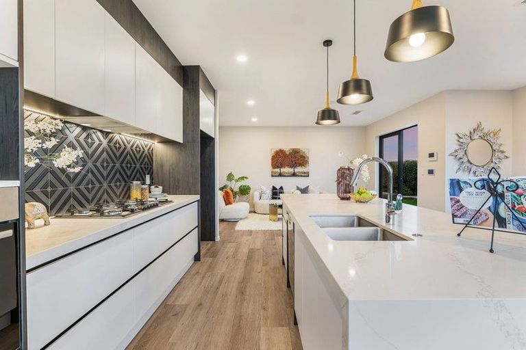 Photo of property in 84 Maurice Kelly Road, Wainui, 0932