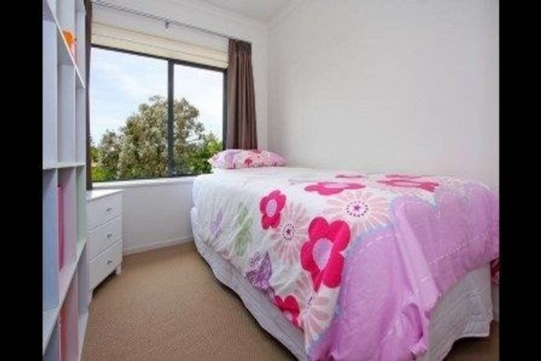 Photo of property in 19 Robina Court, Burswood, Auckland, 2013