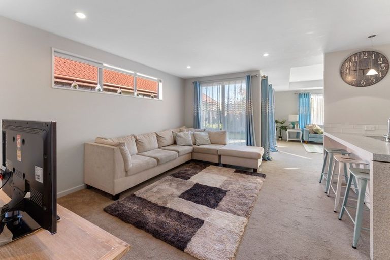 Photo of property in 9 Tangy Loch Lane, Broomfield, Christchurch, 8042