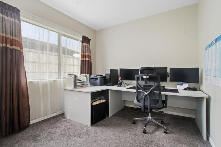 Photo of property in 13 Okohaka Avenue, Glenbrook, Waiuku, 2681