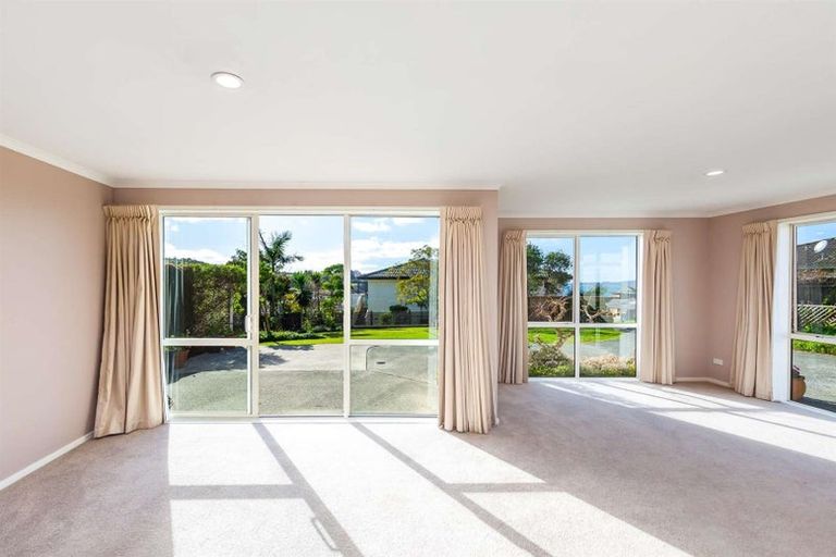 Photo of property in 42 Governor Grey Road, Snells Beach, 0920