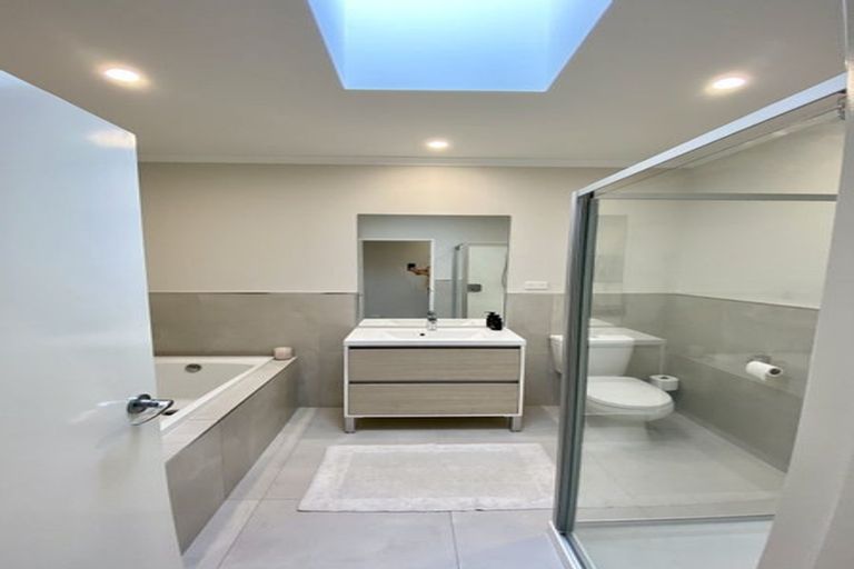 Photo of property in 4 Harewood Street, Whenuapai, Auckland, 0618