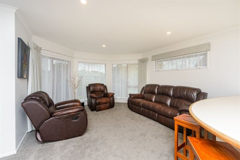 Photo of property in 21 Parnell Heights Drive, Kelvin Grove, Palmerston North, 4414