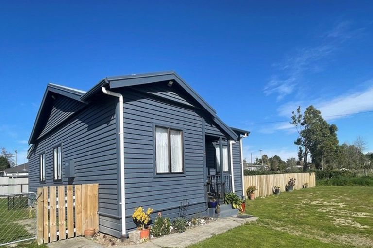 Photo of property in 2 Mackley Street, Wairoa, 4108