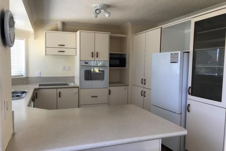 Photo of property in 5 Wilton Street, Westown, New Plymouth, 4310