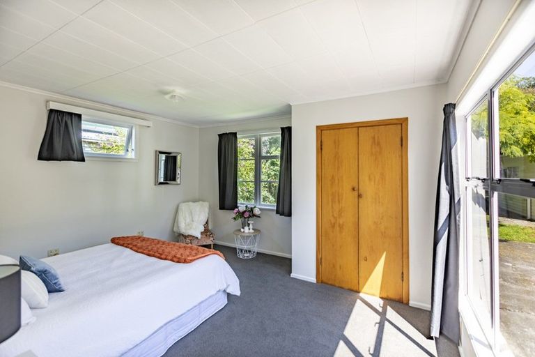 Photo of property in 24 Great North Road, Waipawa, 4210