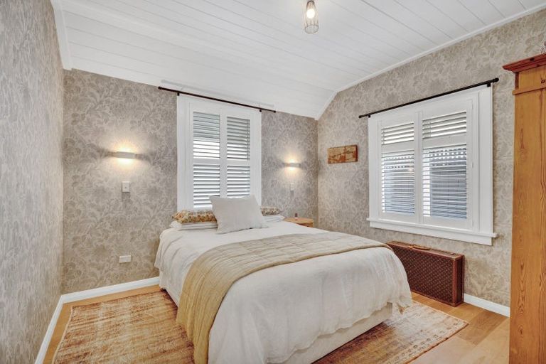 Photo of property in 89 Pendarves Street, New Plymouth, 4310