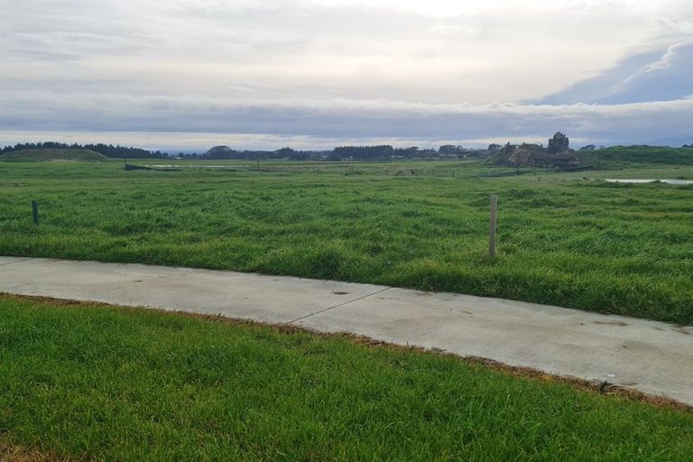 Photo of property in 19 Corsica Court, Fitzherbert, Palmerston North, 4410