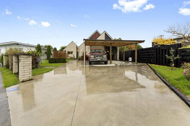 Photo of property in 11 Panako Place, Awapuni, Palmerston North, 4412
