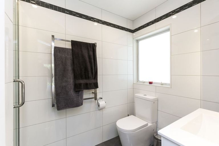 Photo of property in 47 Ashton Fitchett Drive, Brooklyn, Wellington, 6021