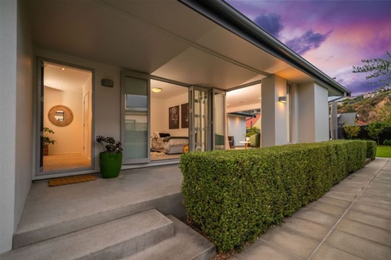 Photo of property in 23 Celia Street, Redcliffs, Christchurch, 8081