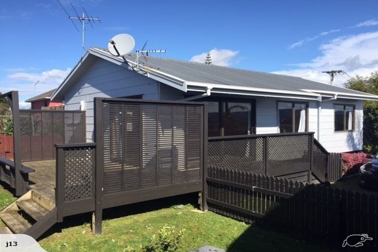 Photo of property in 1/202 Te Atatu Road, Te Atatu South, Auckland, 0610