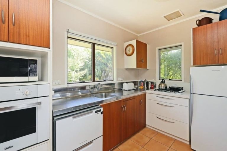 Photo of property in 2/140 Te Mata Road, Havelock North, 4130