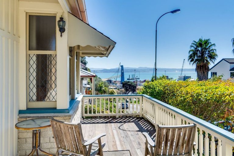 Photo of property in 21 Hornsey Road, Bluff Hill, Napier, 4110