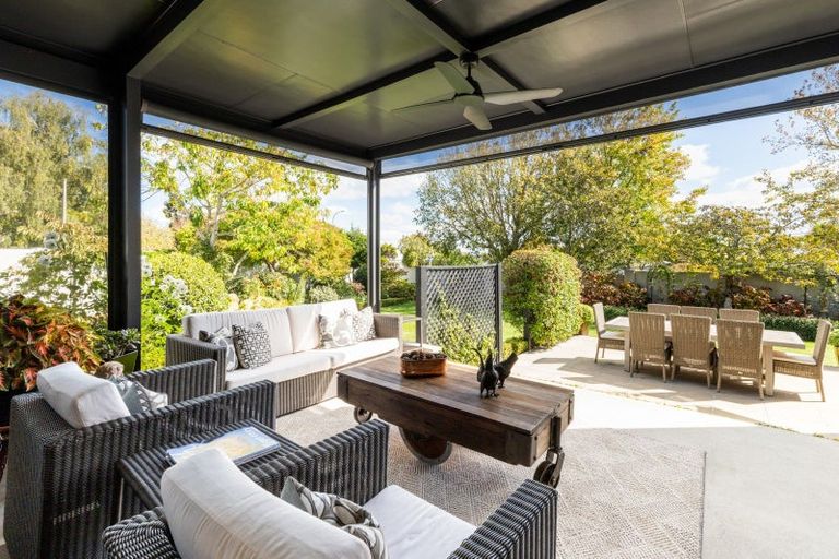 Photo of property in 2 Greenwood Road, Havelock North, 4130