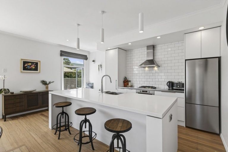 Photo of property in 40 Gaine Street, New Plymouth, 4310