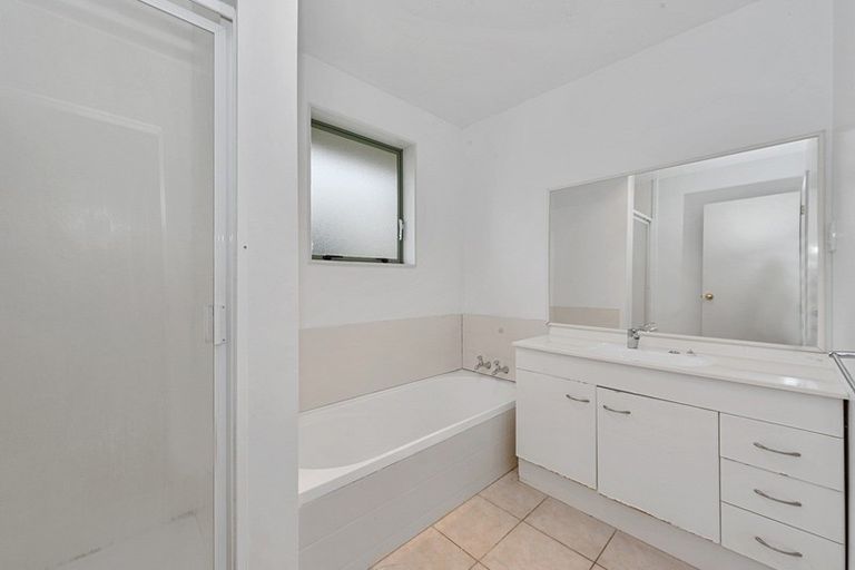 Photo of property in 13 Admiral Crescent, Flagstaff, Hamilton, 3210