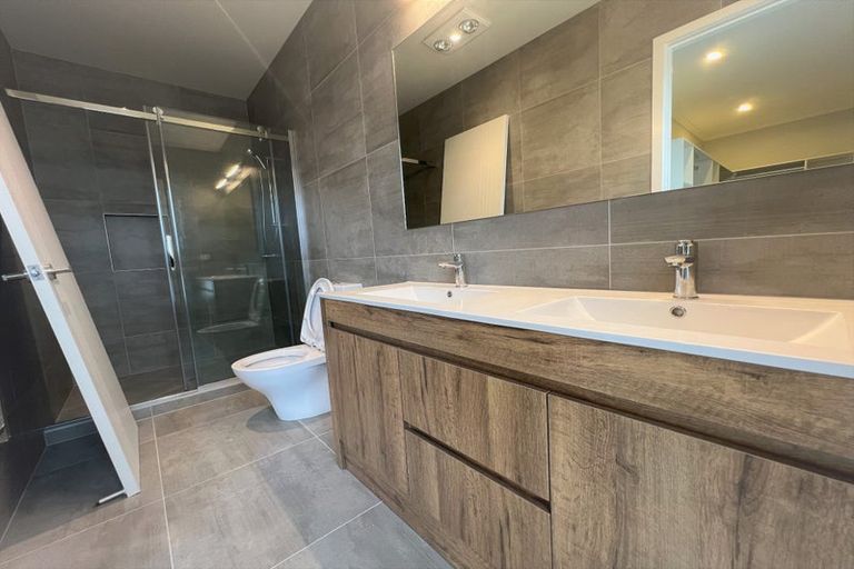 Photo of property in 21 Sydney Place, Flagstaff, Hamilton, 3210