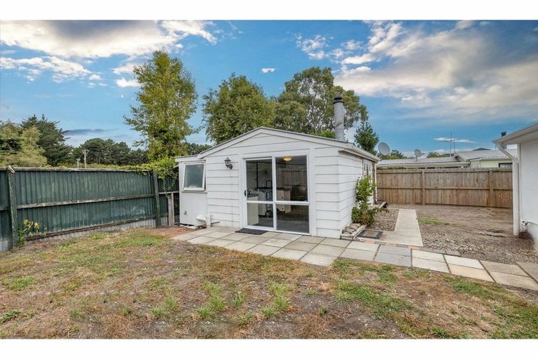 Photo of property in 21 Penfold Square, Leithfield, 7481