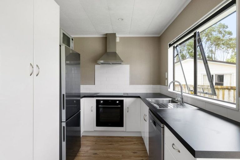 Photo of property in 10 Cromwell Drive, Fitzroy, Hamilton, 3206