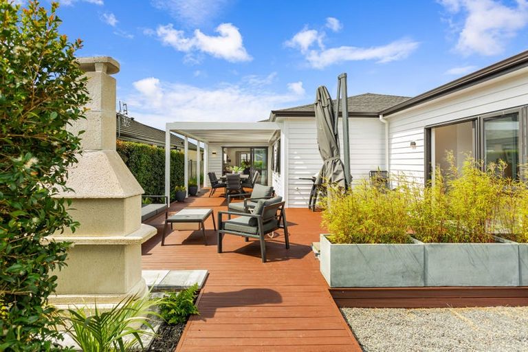 Photo of property in 54 Fruitlands Road, Kumeu, 0810