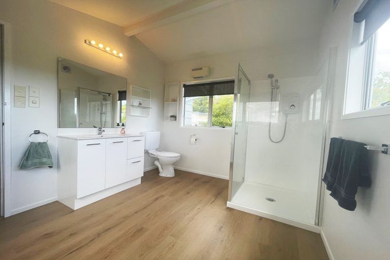 Photo of property in 103 Becroft Drive, Forrest Hill, Auckland, 0620