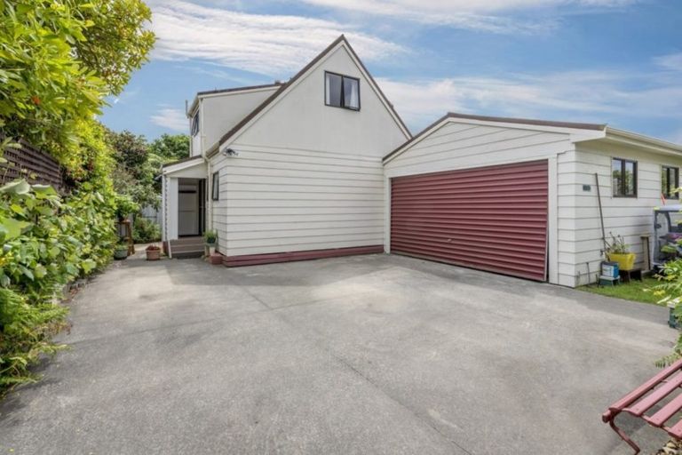 Photo of property in 80b Elizabeth Street, Waikanae, 5036