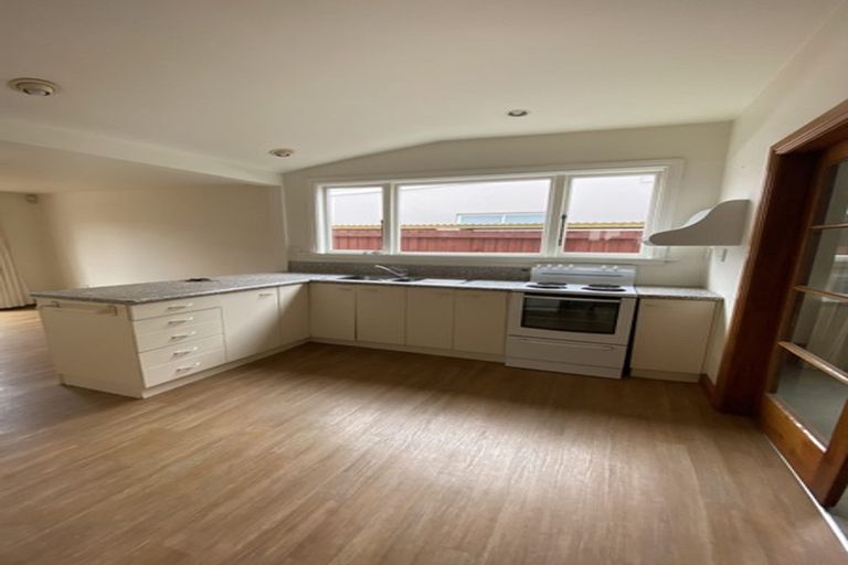 Photo of property in 36a Clare Street, Cambridge, 3434