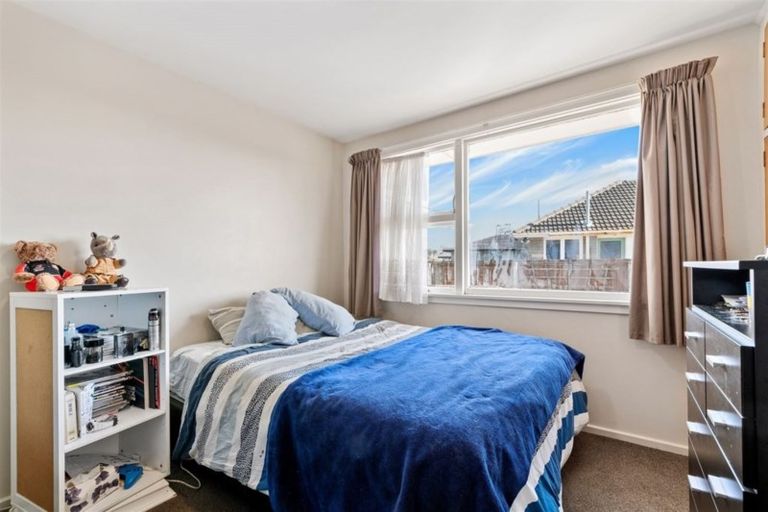 Photo of property in 214 Mairehau Road, Burwood, Christchurch, 8083