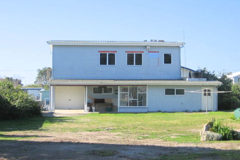 Photo of property in 33 Riverview Road, Cooks Beach, Whitianga, 3591