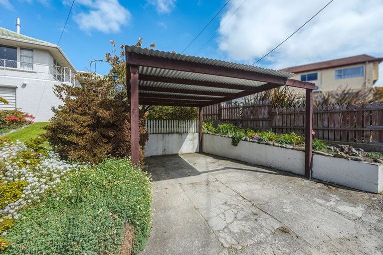 Photo of property in 6 Cambridge Place, Holmes Hill, Oamaru, 9401