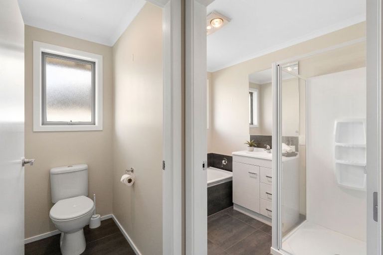 Photo of property in 4 Pohatu Lane, Otaki, 5512