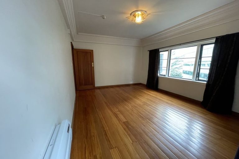Photo of property in Westhaven Apartments, 11/127 Molesworth Street, Thorndon, Wellington, 6011