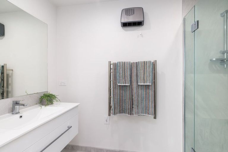 Photo of property in 3/55 Mathesons Road, Phillipstown, Christchurch, 8011