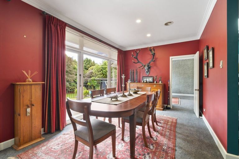 Photo of property in 19 Cremorne Avenue, Hokowhitu, Palmerston North, 4410