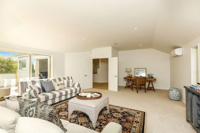 Photo of property in 1a Cannon Street, Westown, New Plymouth, 4310