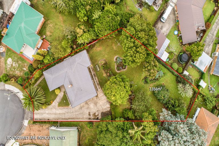 Photo of property in 15 Campbell Place, Papakura, 2110