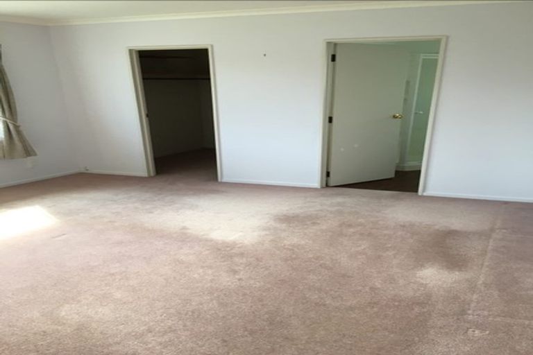 Photo of property in 28a Hoylake Place, Wattle Downs, Auckland, 2103