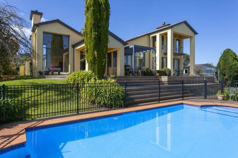 Photo of property in 87 Rokino Road, Hilltop, Taupo, 3330