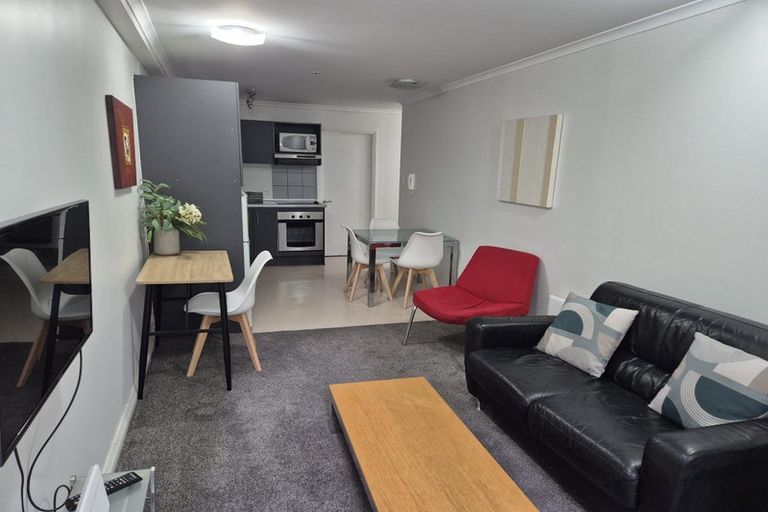 Photo of property in Monvie Apartments, 512/15 Holland Street, Te Aro, Wellington, 6011