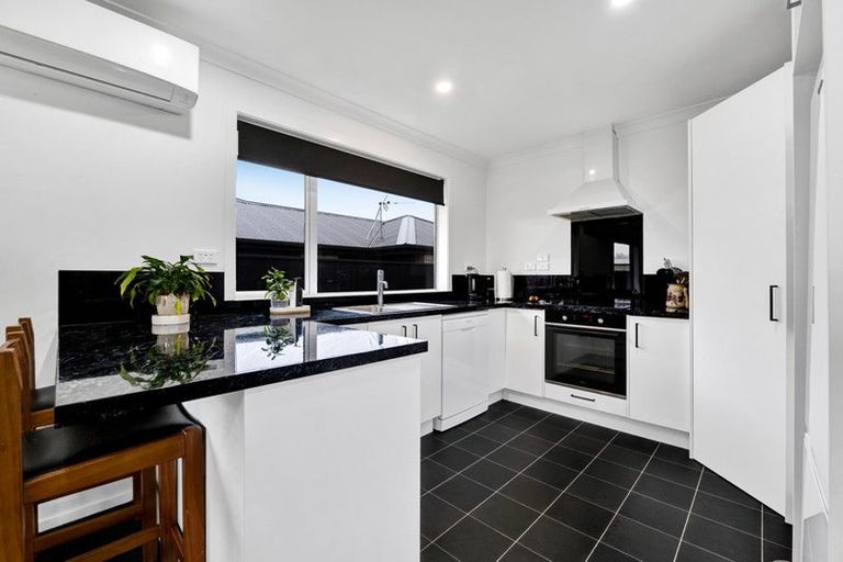 Photo of property in 110 Cracroft Street, Waitara, 4320