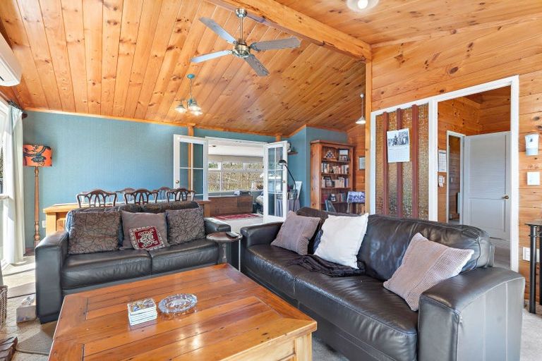 Photo of property in 38 Udy Street, Greytown, 5712