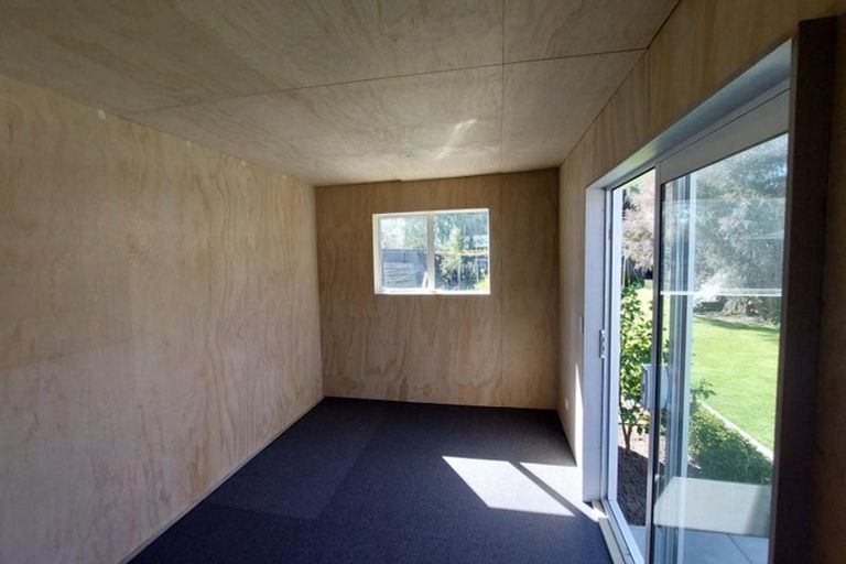 Photo of property in 18 Norfolk Street, St Albans, Christchurch, 8052
