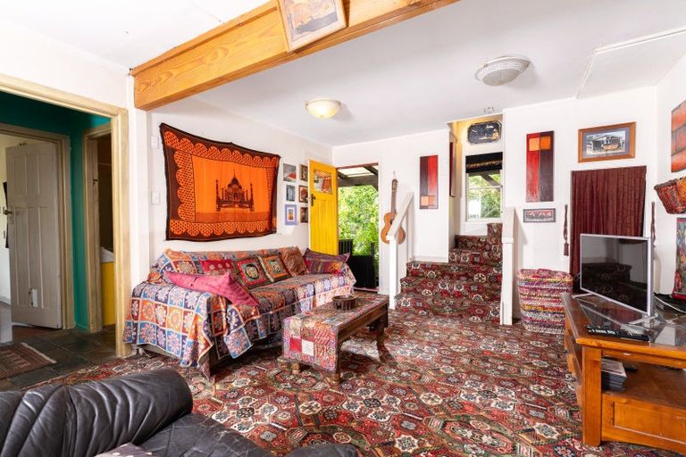 Photo of property in 24 Cross Street, Raglan, 3225