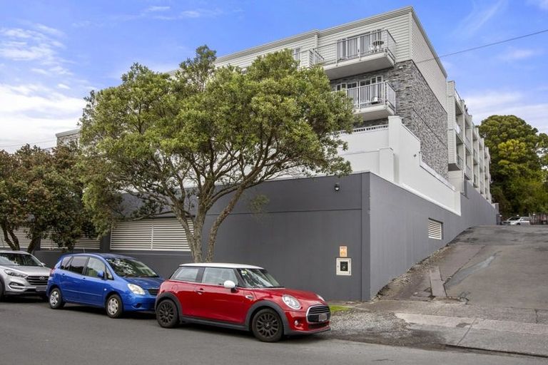 Photo of property in 3k/3 Keystone Avenue, Mount Roskill, Auckland, 1041